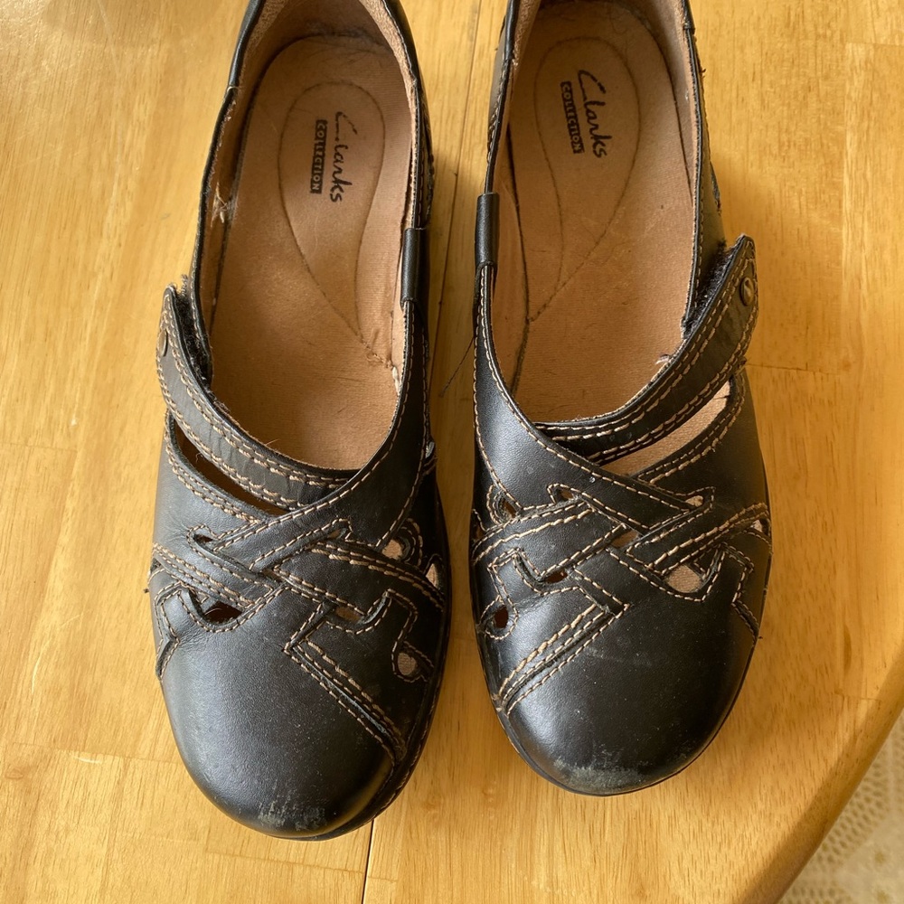 Ladies Brown Clarks Shoes - Size 8